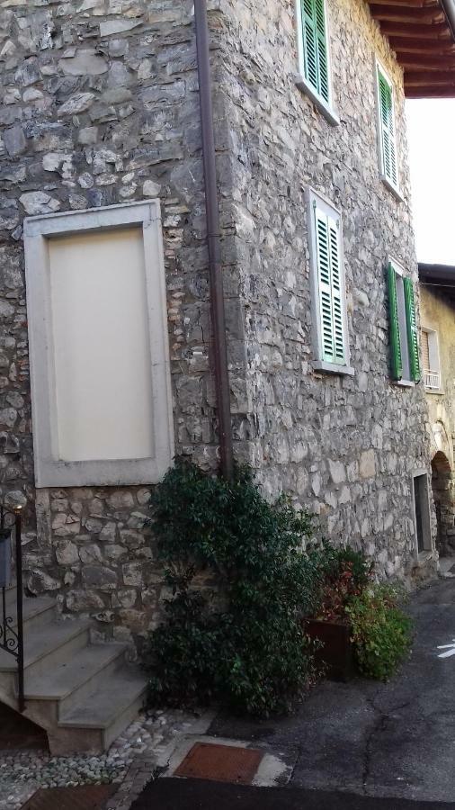 Villa La Casa delle Fate Solto Collina Esterno foto