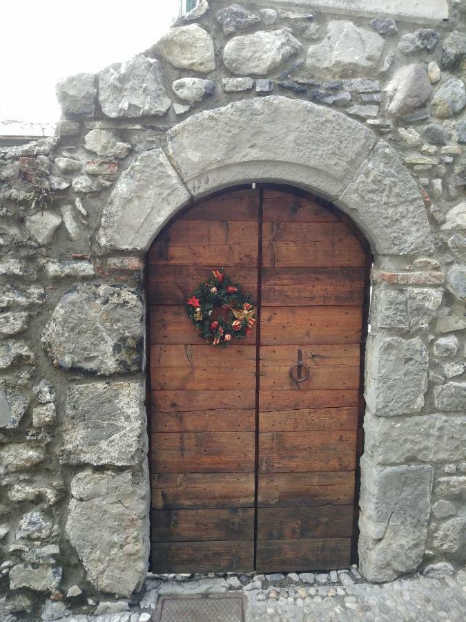 Villa La Casa delle Fate Solto Collina Esterno foto